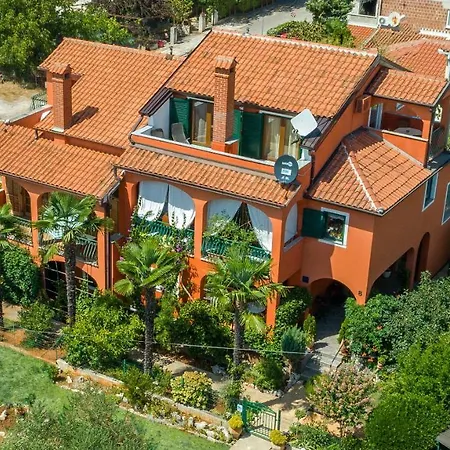 Mirjana Apartamento *